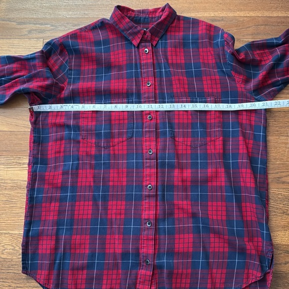 🧢Madewell Edina red/navy plaid button down shirt. Size XS. - Picture 6 of 9